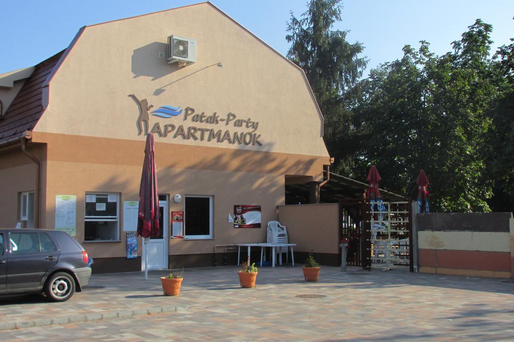 Patak-Party Apartmanok Bogacs Exterior photo